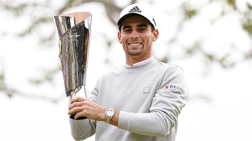 The clubs Joaquin Niemann used to win the 2022 Genesis Invitational, Golf  Equipment: Clubs, Balls, Bags